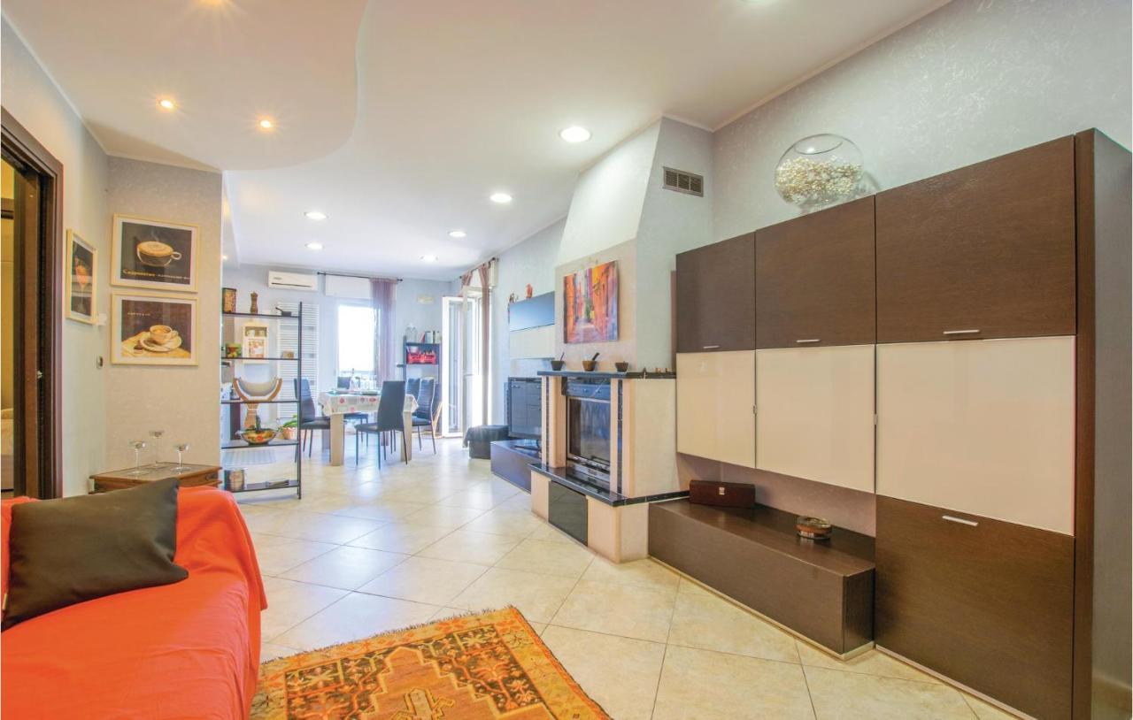 Awesome Apartment In Bari With Wifi Εξωτερικό φωτογραφία